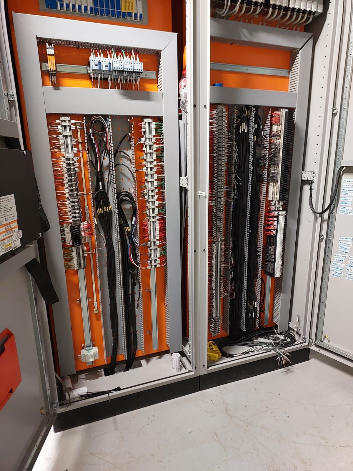 Montagens e Acabamentos